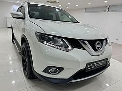 Nissan X-Trail 2.0 CVT 4WD Sunroof 2016 White Rear Entertainment 